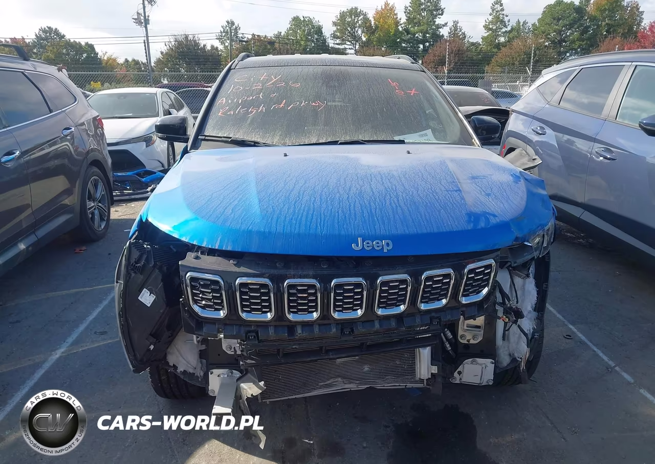 2025 Jeep Compass Limited 4X4 VIN:3C4NJDCN1ST598137 - 13