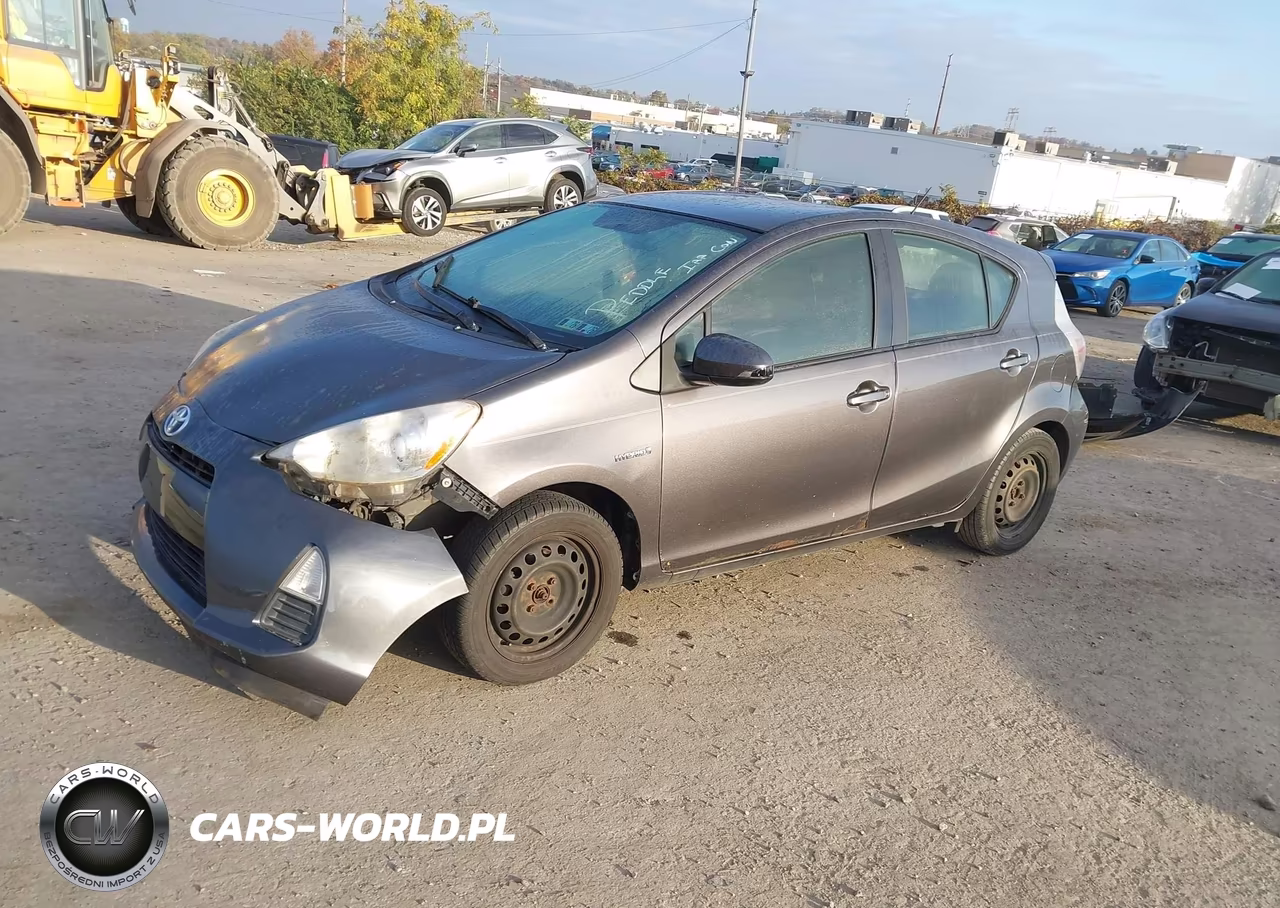 2014 Toyota Prius C VIN:JTDKDTB36E1569085 - 2