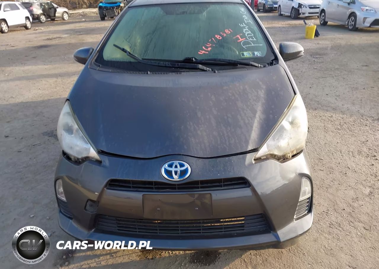 2014 Toyota Prius C VIN:JTDKDTB36E1569085 - 6