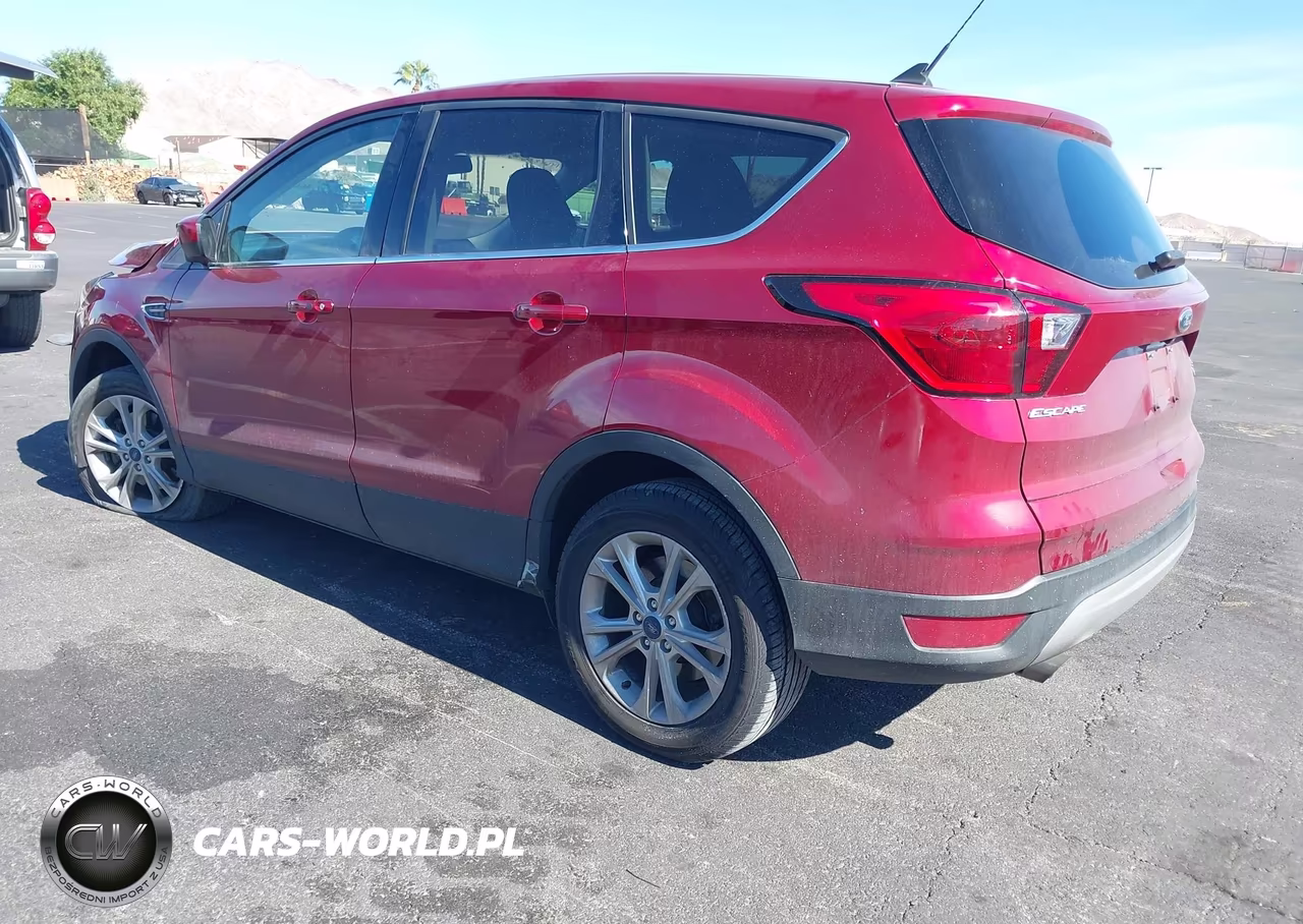 2019 Ford Escape Se VIN:1FMCU9GD1KUA15919 - 3