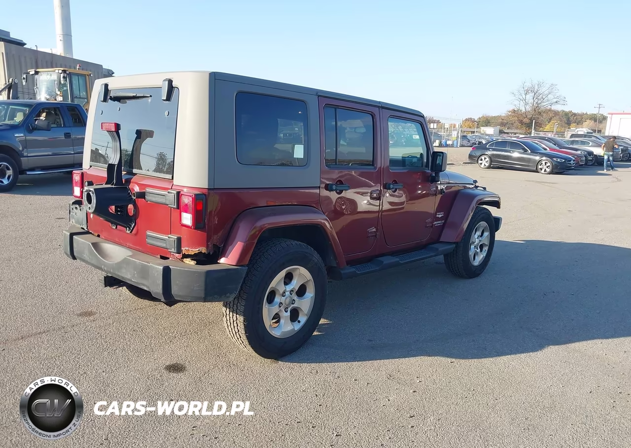 2007 Jeep Wrangler Unlimited Sahara VIN:1J8GA591X7L106428 - 4