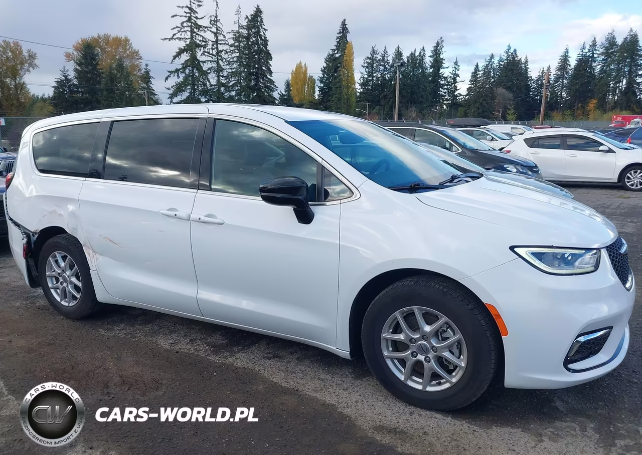 2025 Chrysler Pacifica Select VIN:2C4RC1BG9SR506093 - 12