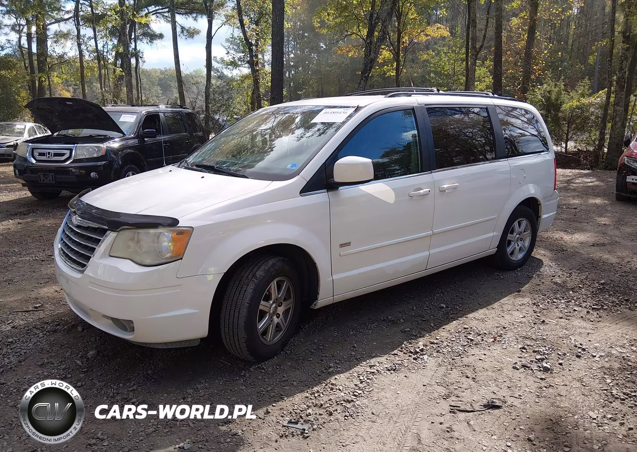 2008 Chrysler Town & Country Touring VIN:2A8HR54P48R703379 - 2