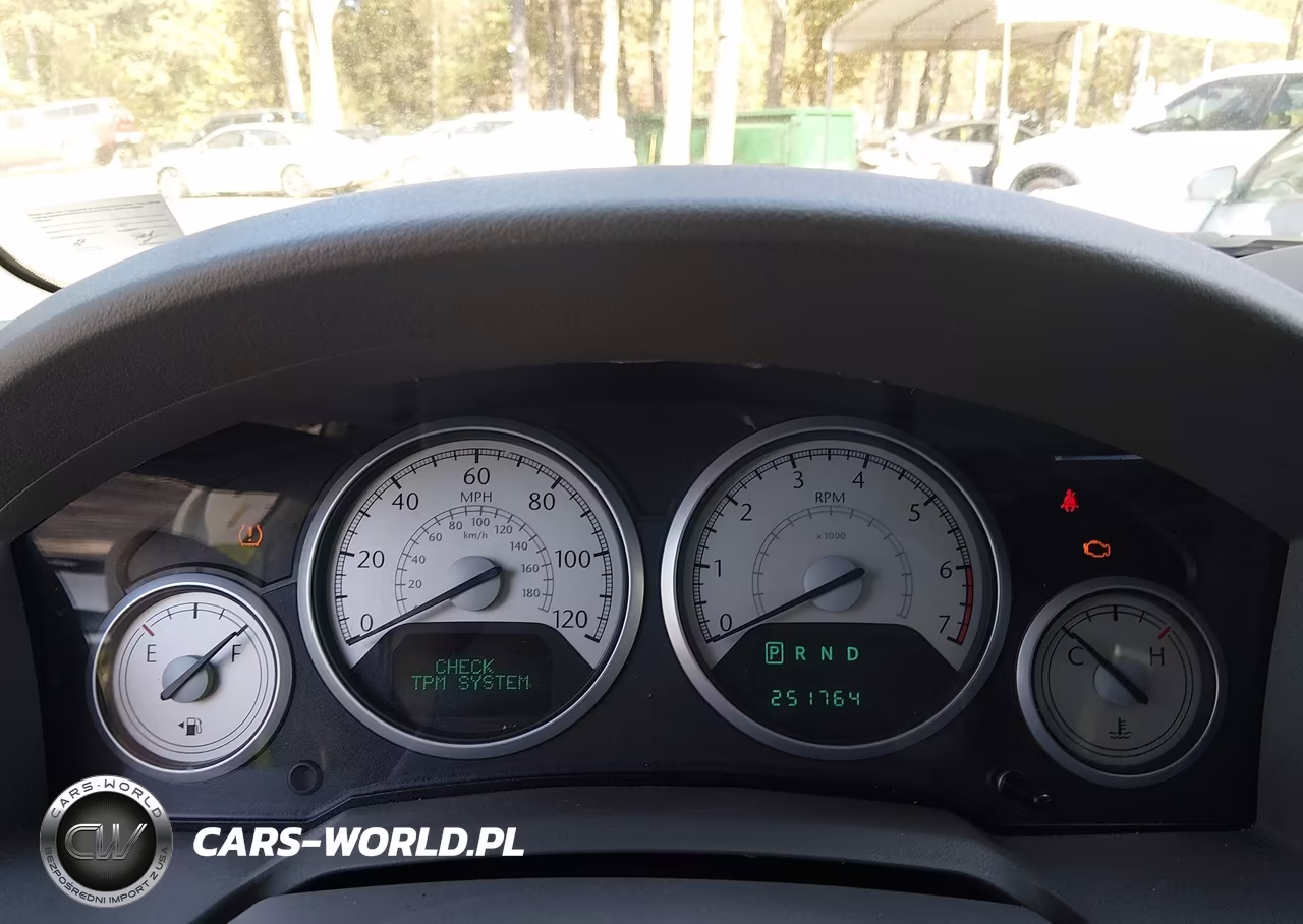 2008 Chrysler Town & Country Touring VIN:2A8HR54P48R703379 - 7