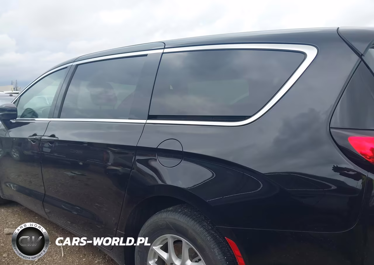 2025 Chrysler Pacifica Select VIN:2C4RC1BG6SR579230 - 14