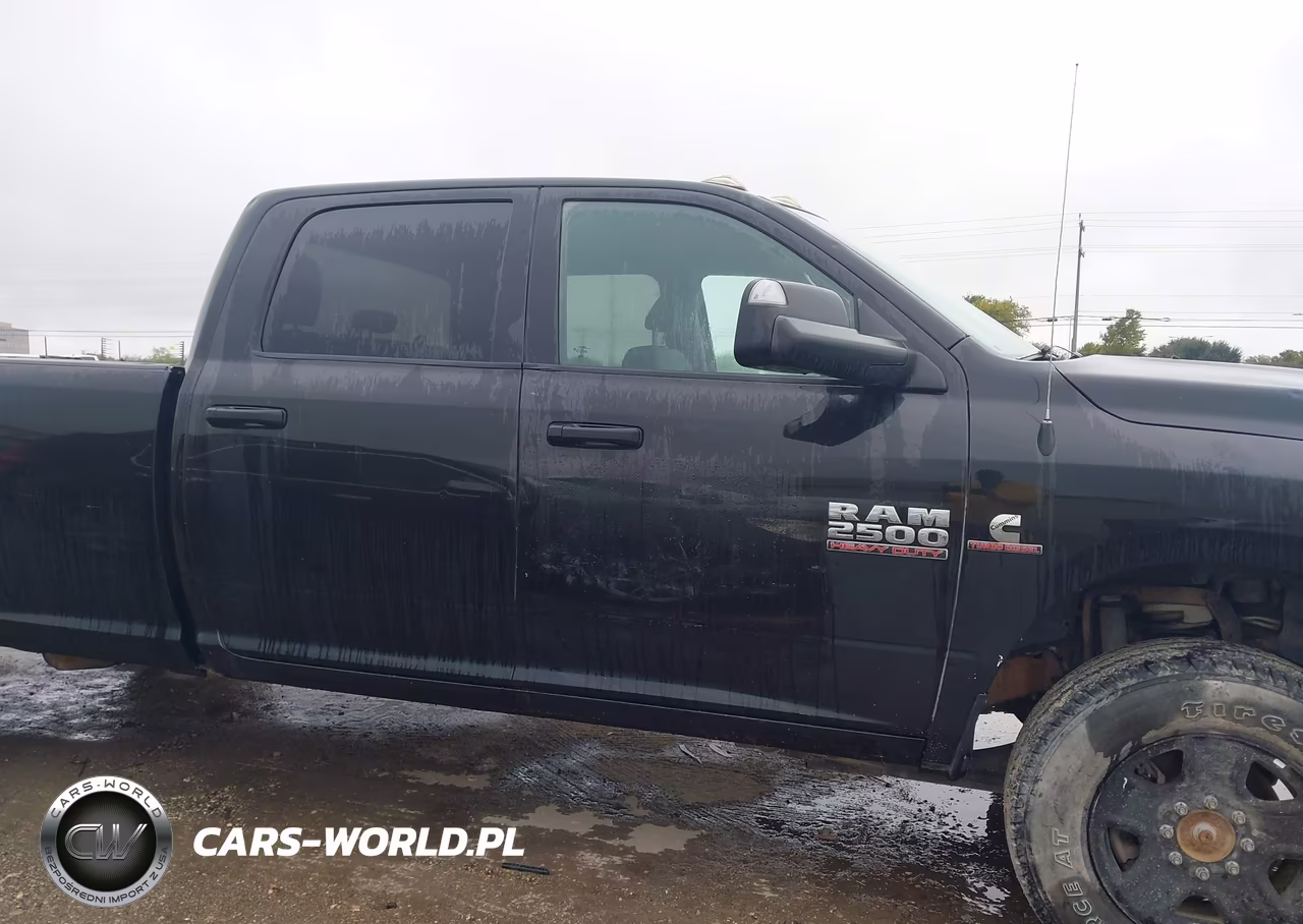 2017 Ram 2500 Tradesman 4X4 8' Box VIN:3C6UR5HL5HG657684 - 13