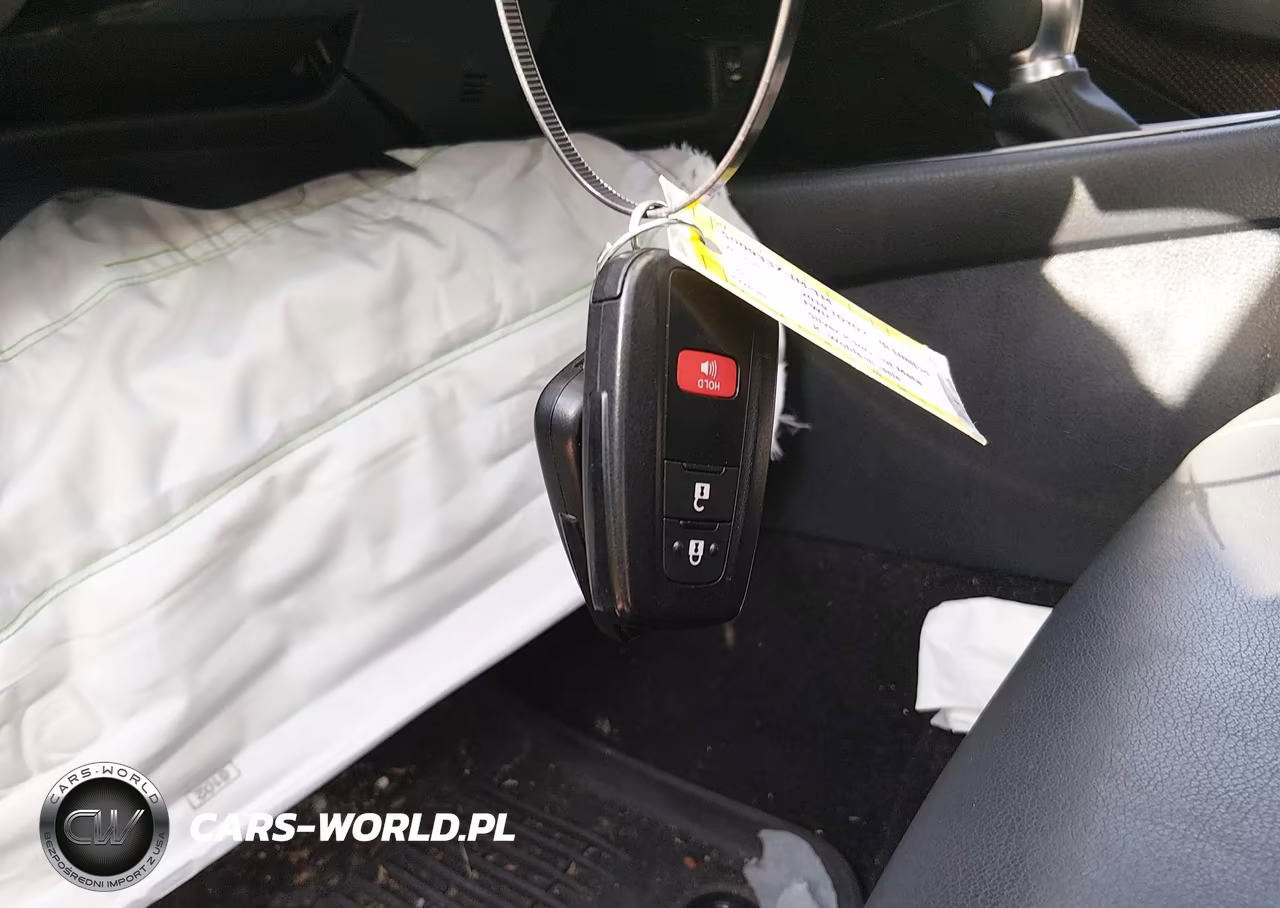 2019 Toyota C-Hr Limited VIN:NMTKHMBX8KR101627 - 11
