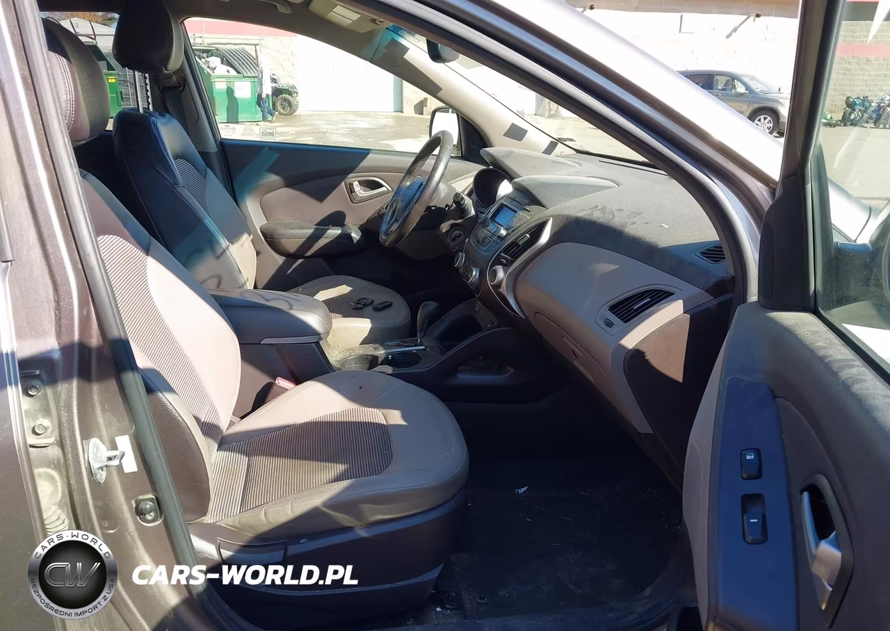 2012 Hyundai Tucson Gls VIN:KM8JUCAC8CU374982 - 5