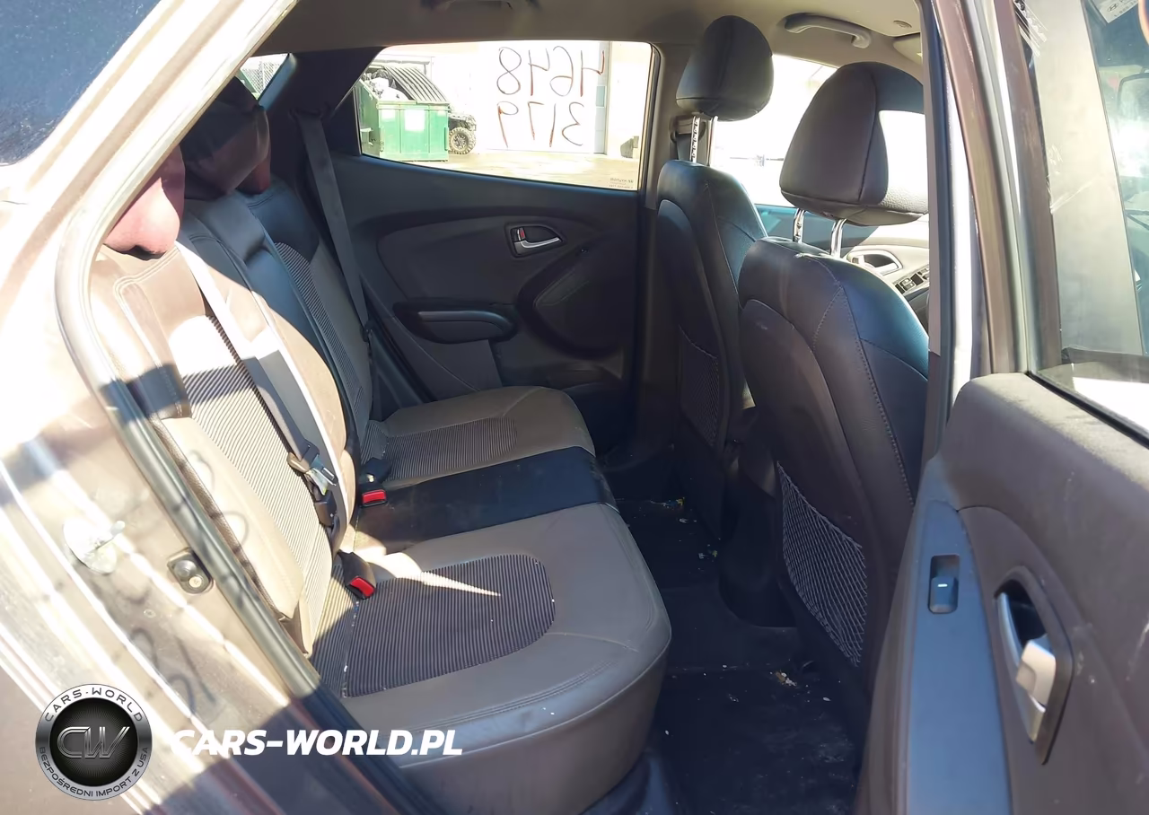 2012 Hyundai Tucson Gls VIN:KM8JUCAC8CU374982 - 8
