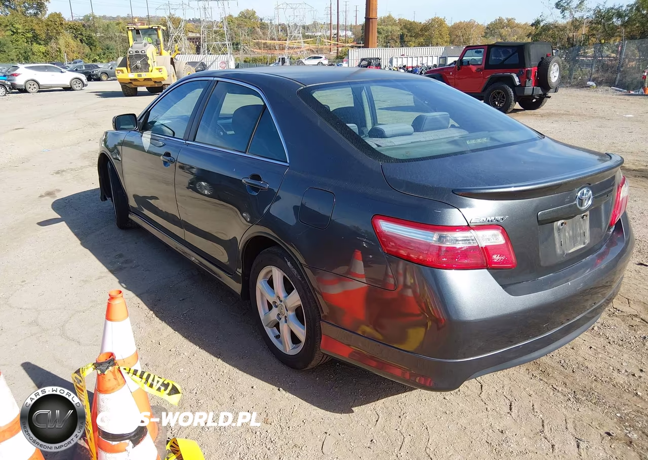 2007 Toyota Camry Se VIN:4T1BE46K17U582182 - 3