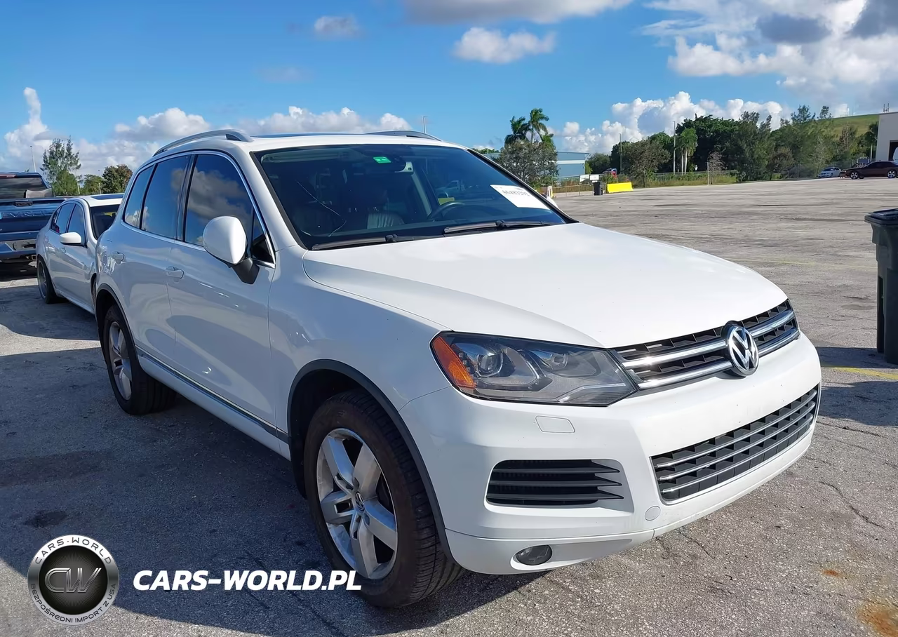 2014 Volkswagen Touareg Tdi Lux VIN:WVGEP9BP4ED005522 - 1
