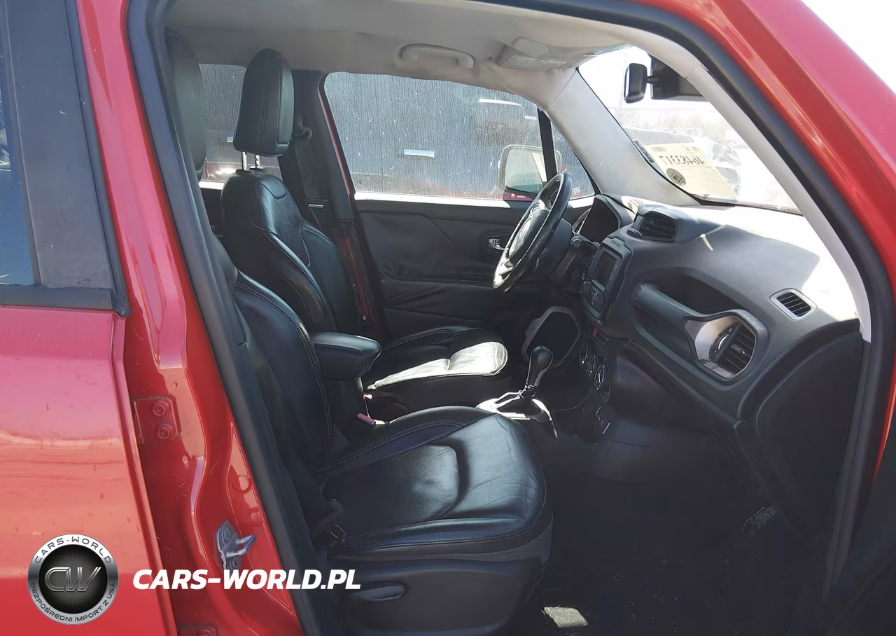 2016 Jeep Renegade Limited VIN:ZACCJADT5GPC84914 - 5