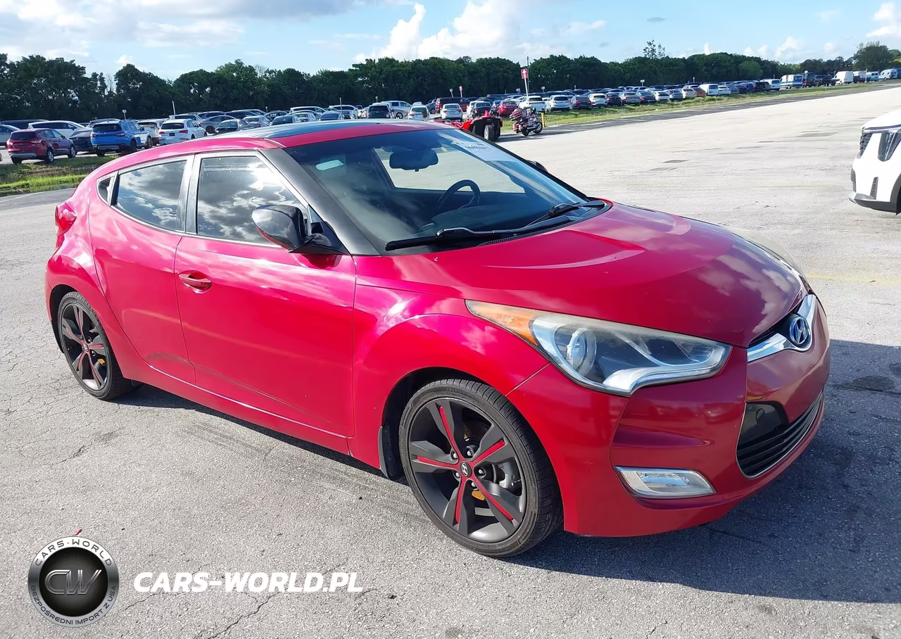 2016 Hyundai Veloster VIN:KMHTC6AD8GU281410 - 1