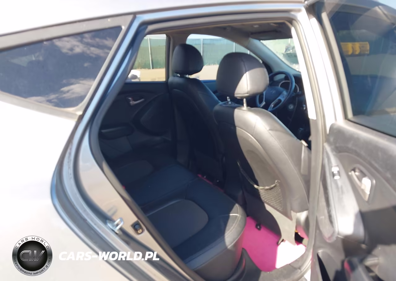 2012 Hyundai Tucson Gls VIN:KM8JU3ACXCU477983 - 8