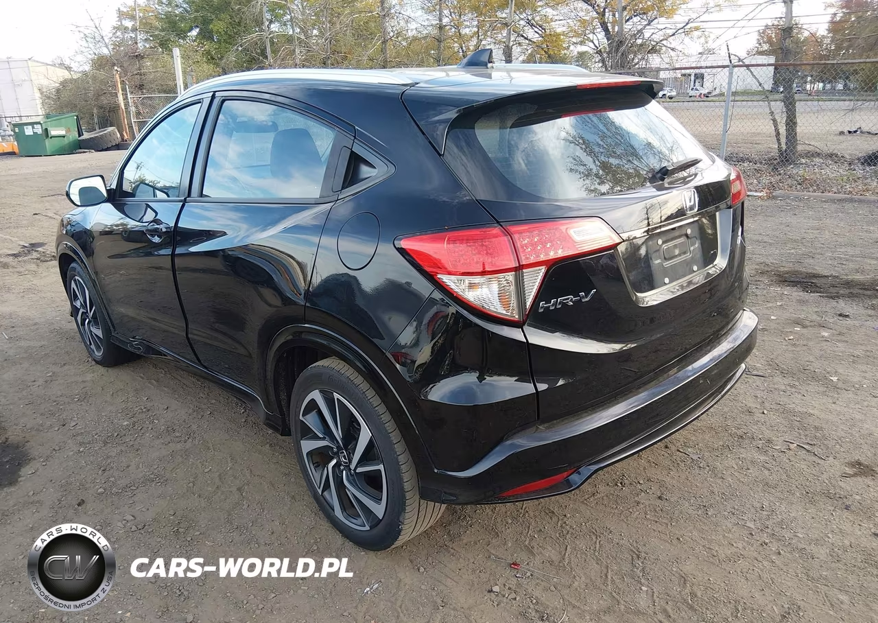 2019 Honda Hr-V Sport VIN:3CZRU6H1XKG703528 - 3