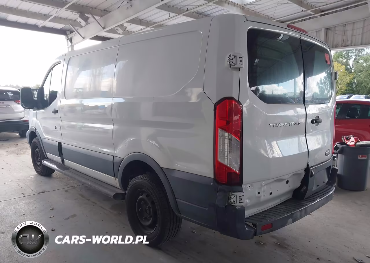 2018 Ford Transit-250 VIN:1FTYR1ZM2JKB17962 - 3