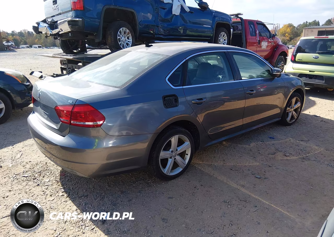 2013 Volkswagen Passat 2.5L Se VIN:1VWBP7A36DC136401 - 4