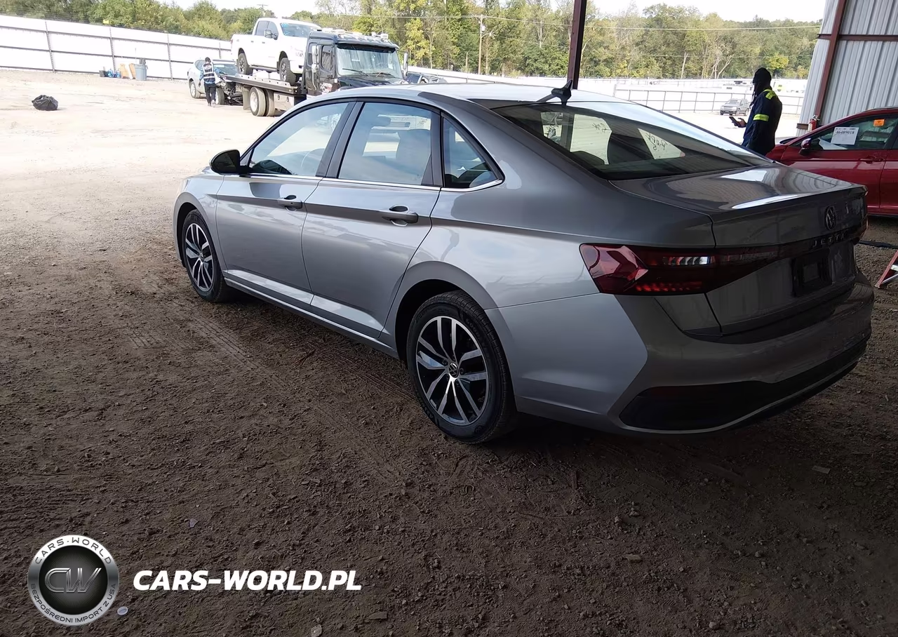 2025 Volkswagen Jetta 1.5T Se VIN:3VW7X7BU6SM028949 - 3