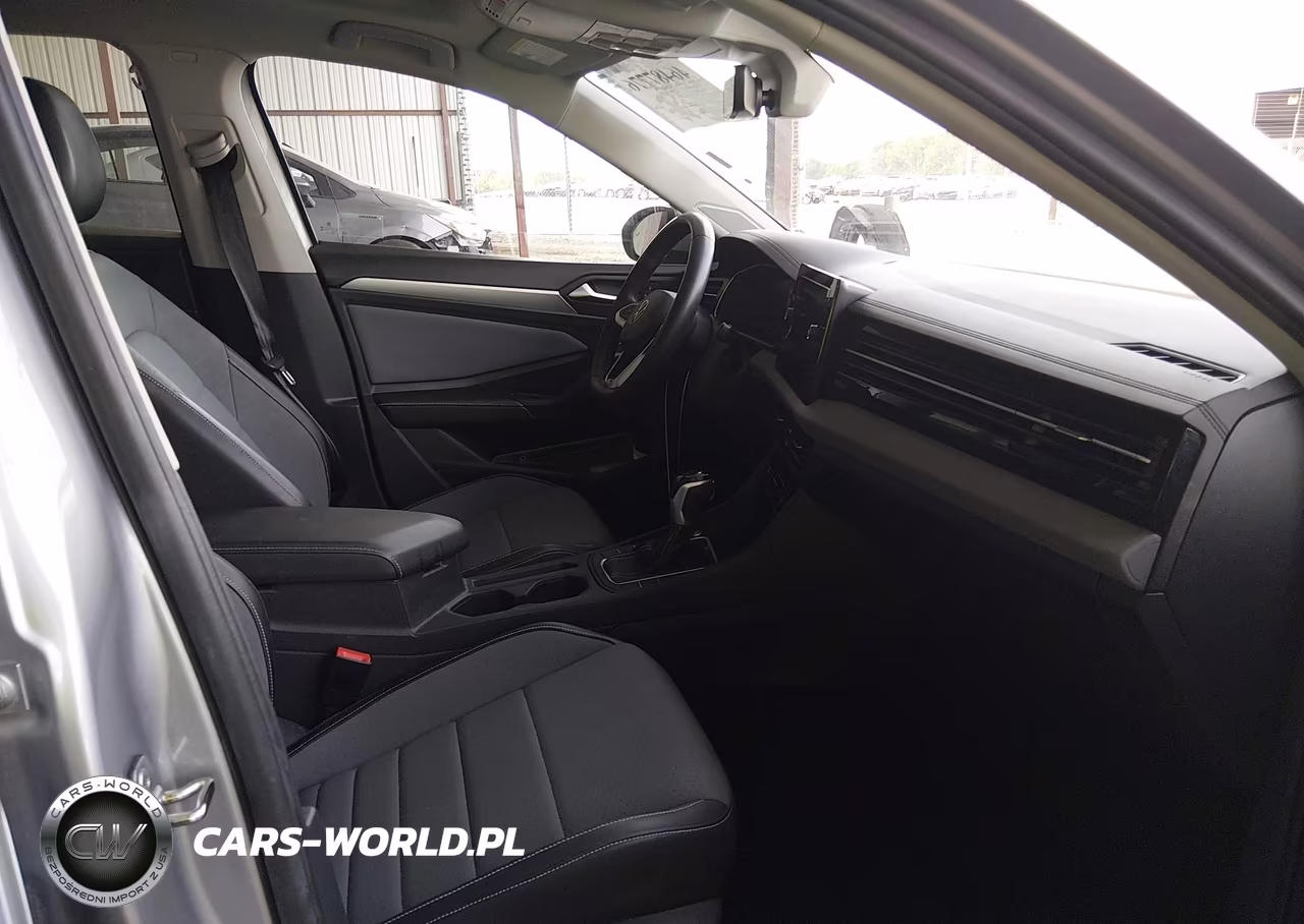 2025 Volkswagen Jetta 1.5T Se VIN:3VW7X7BU6SM028949 - 5