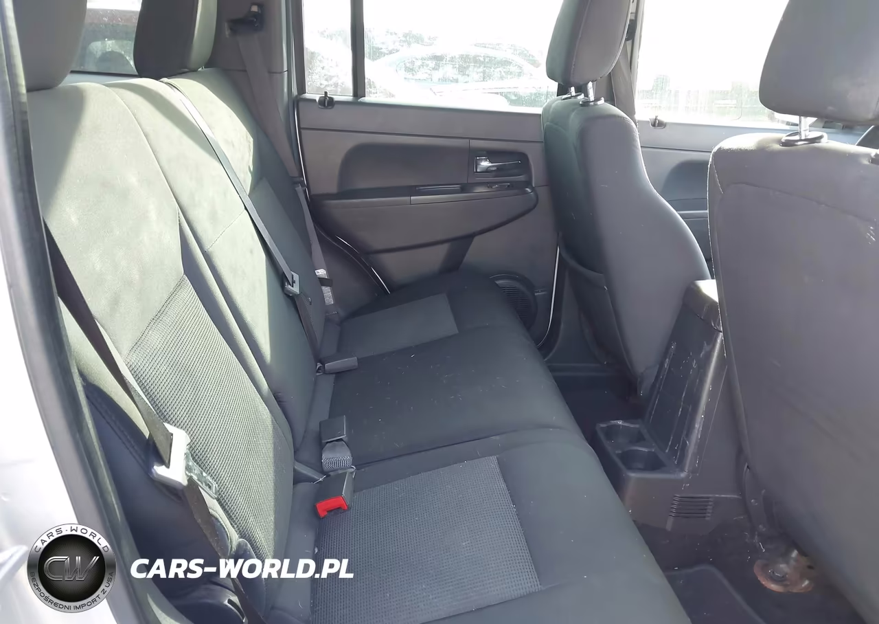 2009 Jeep Liberty Sport VIN:1J8GN28KX9W557650 - 8