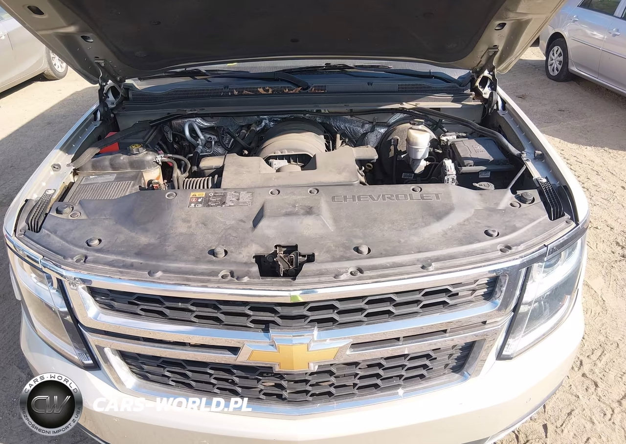 2016 Chevrolet Suburban Lt VIN:1GNSKHKC6GR206073 - 10