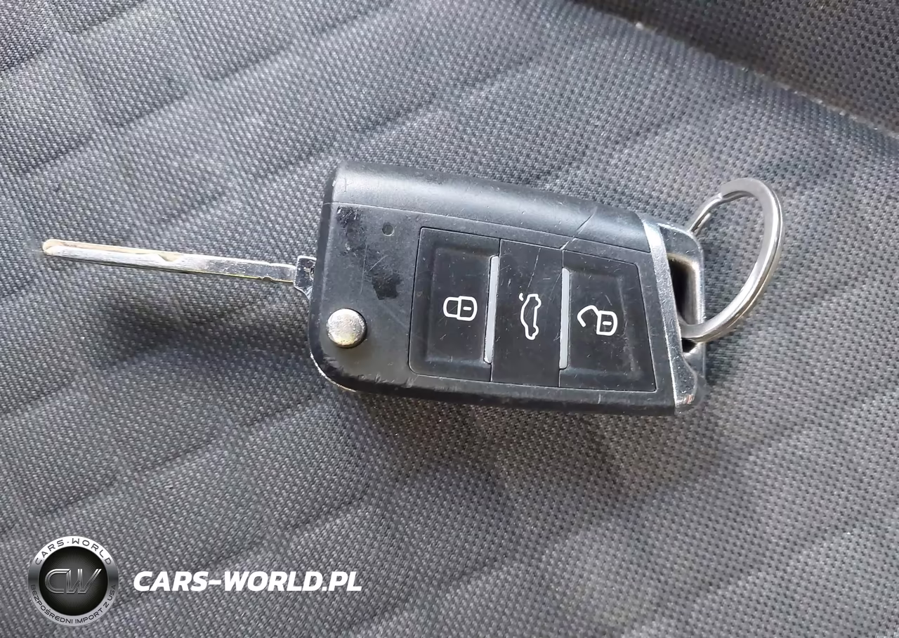 2018 Volkswagen Tiguan 2.0T S VIN:3VV1B7AX5JM127975 - 11