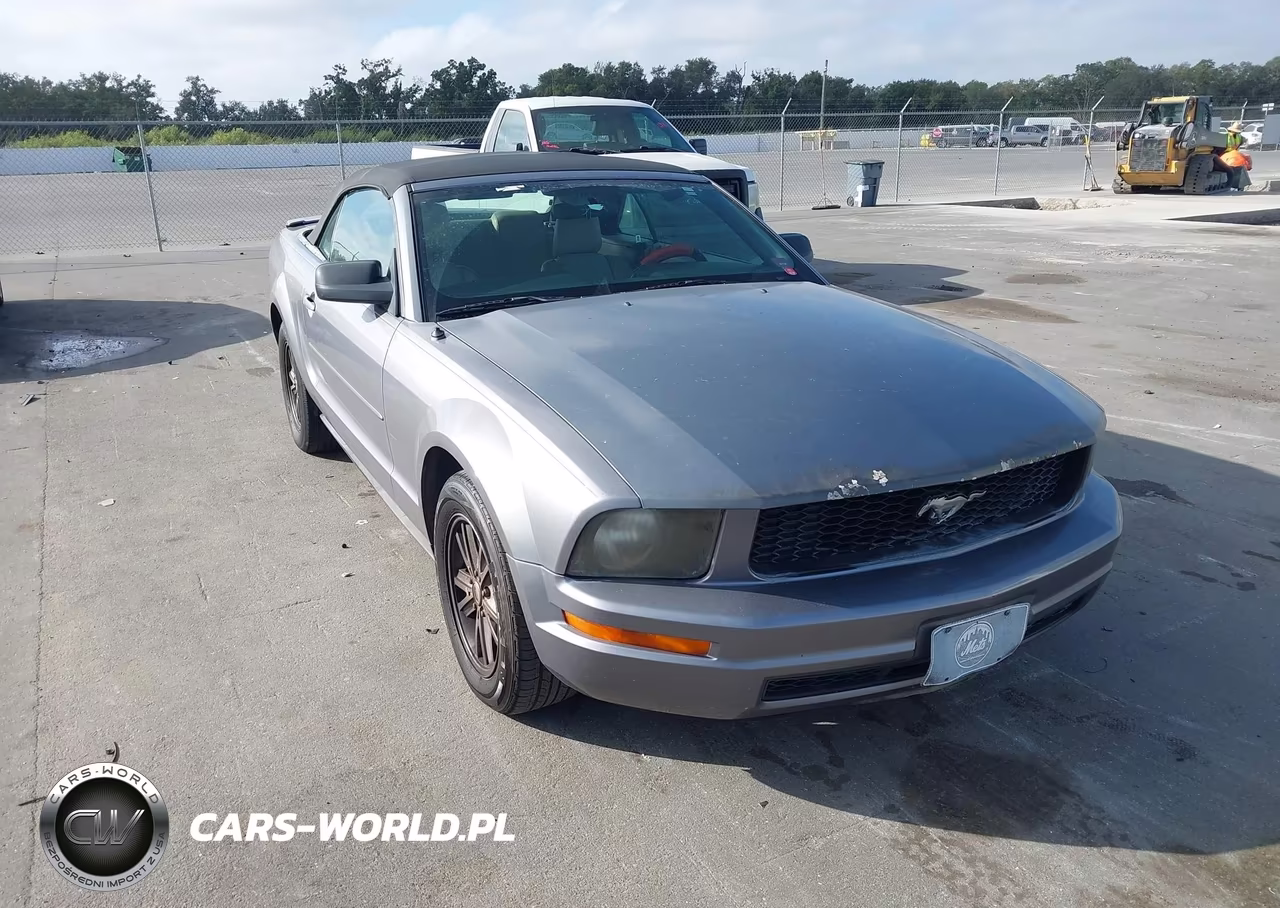2007 Ford Mustang V6 Deluxe-V6 Premium
