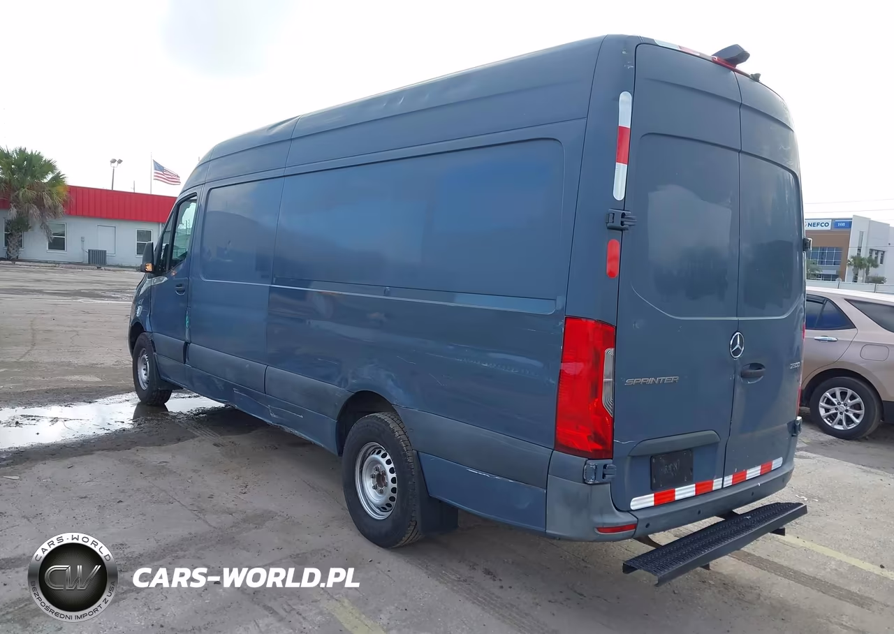 2019 Mercedes-Benz Sprinter 2500 High Roof V6 VIN:WD4PF1CD7KP137731 - 3