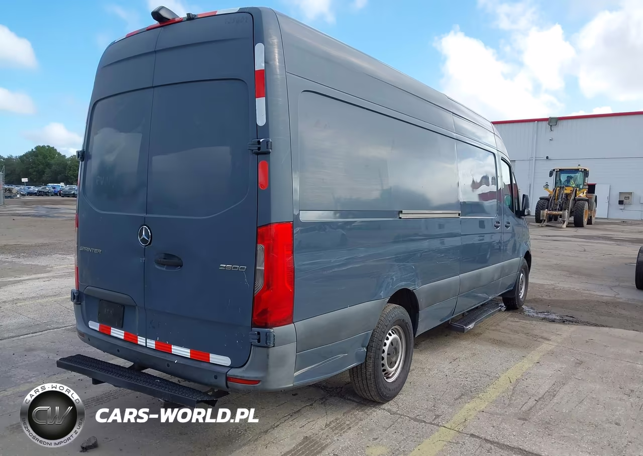 2019 Mercedes-Benz Sprinter 2500 High Roof V6 VIN:WD4PF1CD7KP137731 - 4