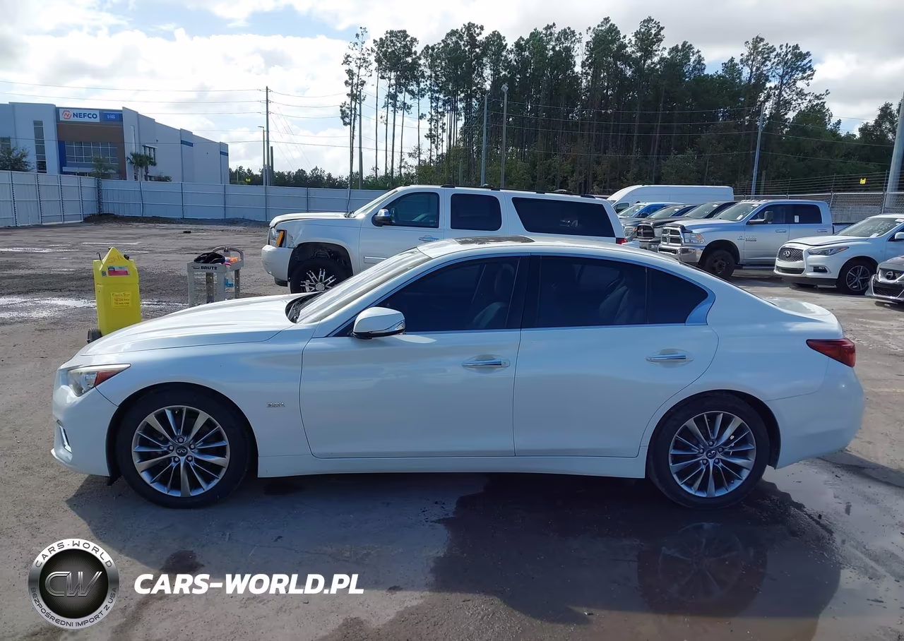 2018 Infiniti Q50 3.0T Luxe VIN:JN1EV7AP8JM350520 - 14