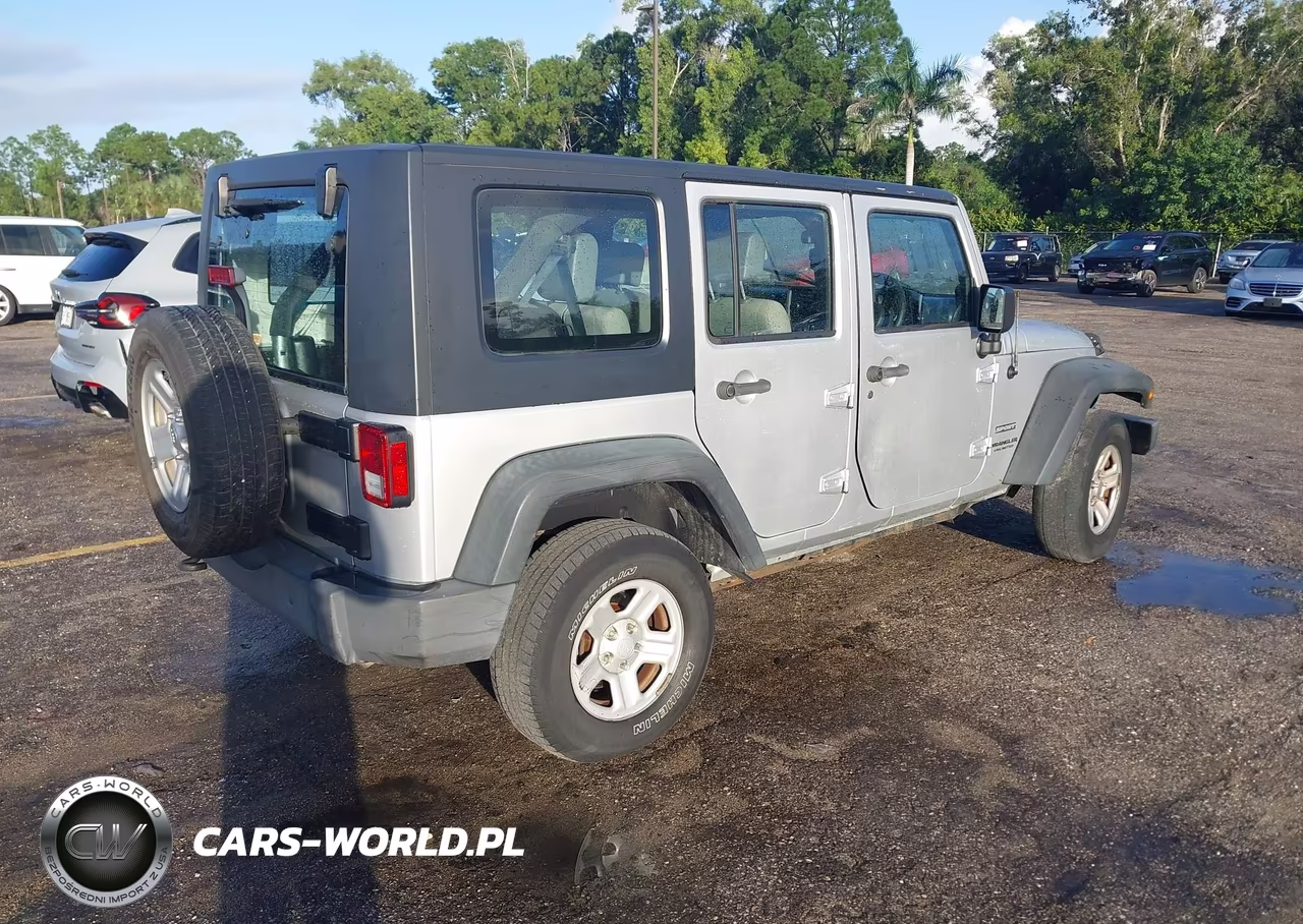 2010 Jeep Wrangler Unlimited Sport Rhd VIN:1J4BZ3H19AL213715 - 4