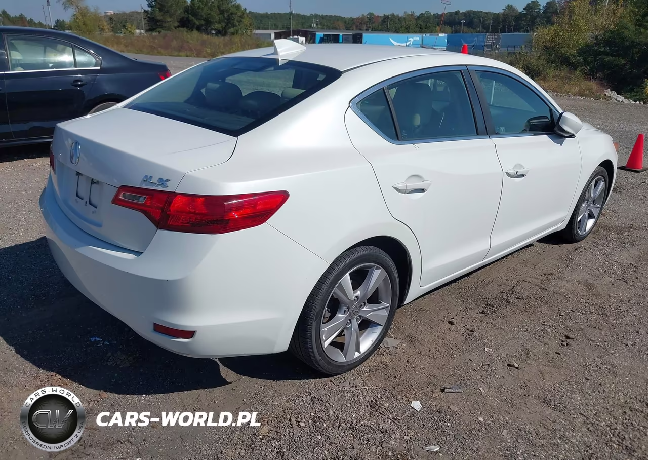 2013 Acura Ilx 2.0L VIN:19VDE1F7XDE016449 - 4