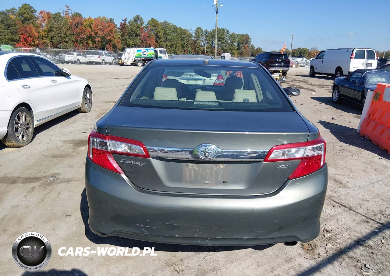 2013 Toyota Camry Xle VIN:4T4BF1FK3DR307054 - 16