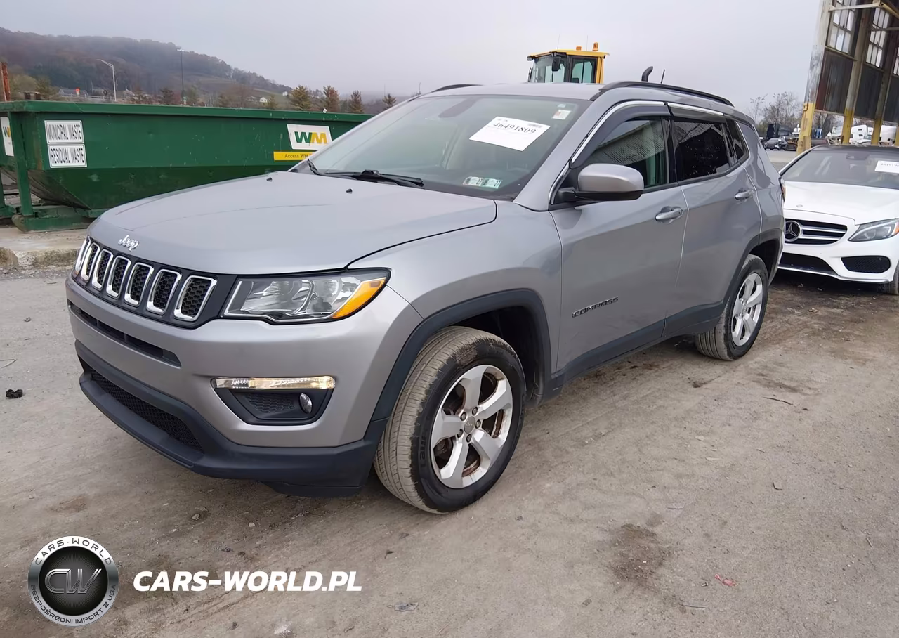 2018 Jeep Compass Latitude 4X4 VIN:3C4NJDBB7JT258870 - 2