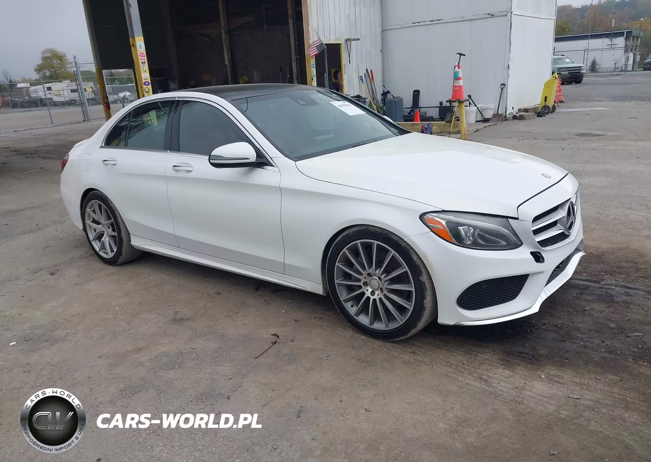 2016 Mercedes-Benz C 300 4Matic-Luxury 4Matic-Sport 4Matic VIN:55SWF4KB1GU157514 - 1