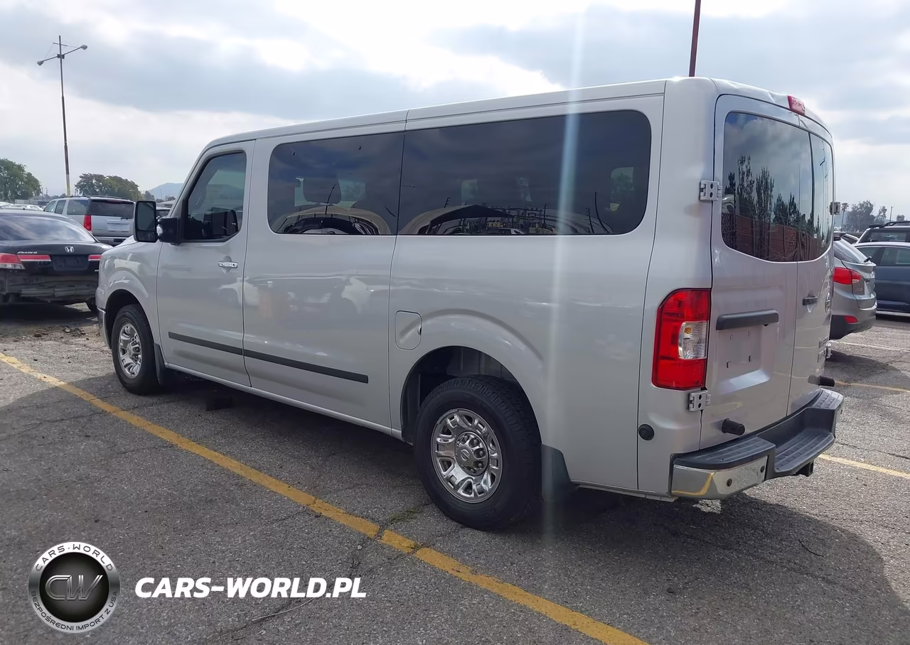 2015 Nissan Nv Passenger Nv3500 Hd Sl V8 VIN:5BZAF0AAXFN852670 - 3
