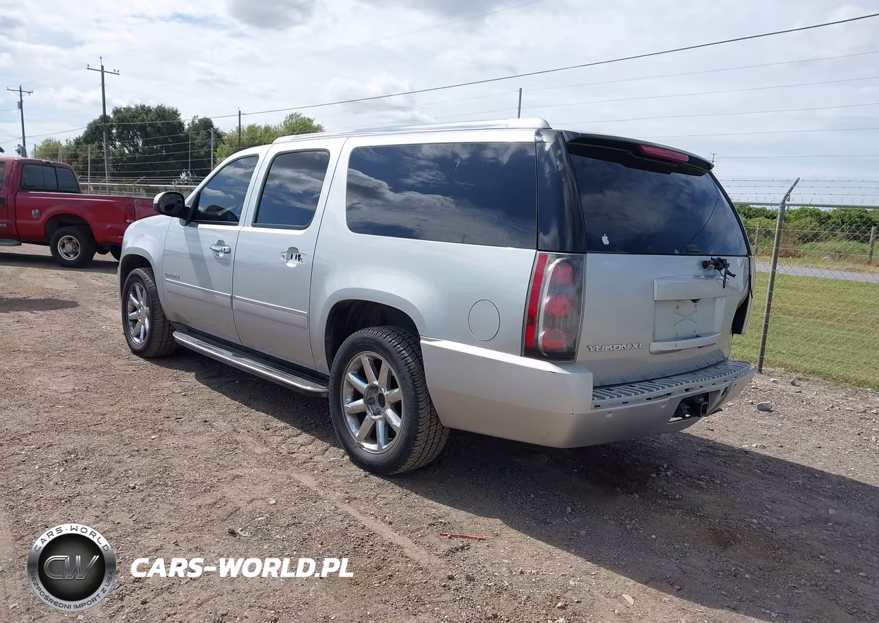 2013 GMC Yukon Xl 1500 Denali VIN:1GKS1MEF9DR246495 - 3