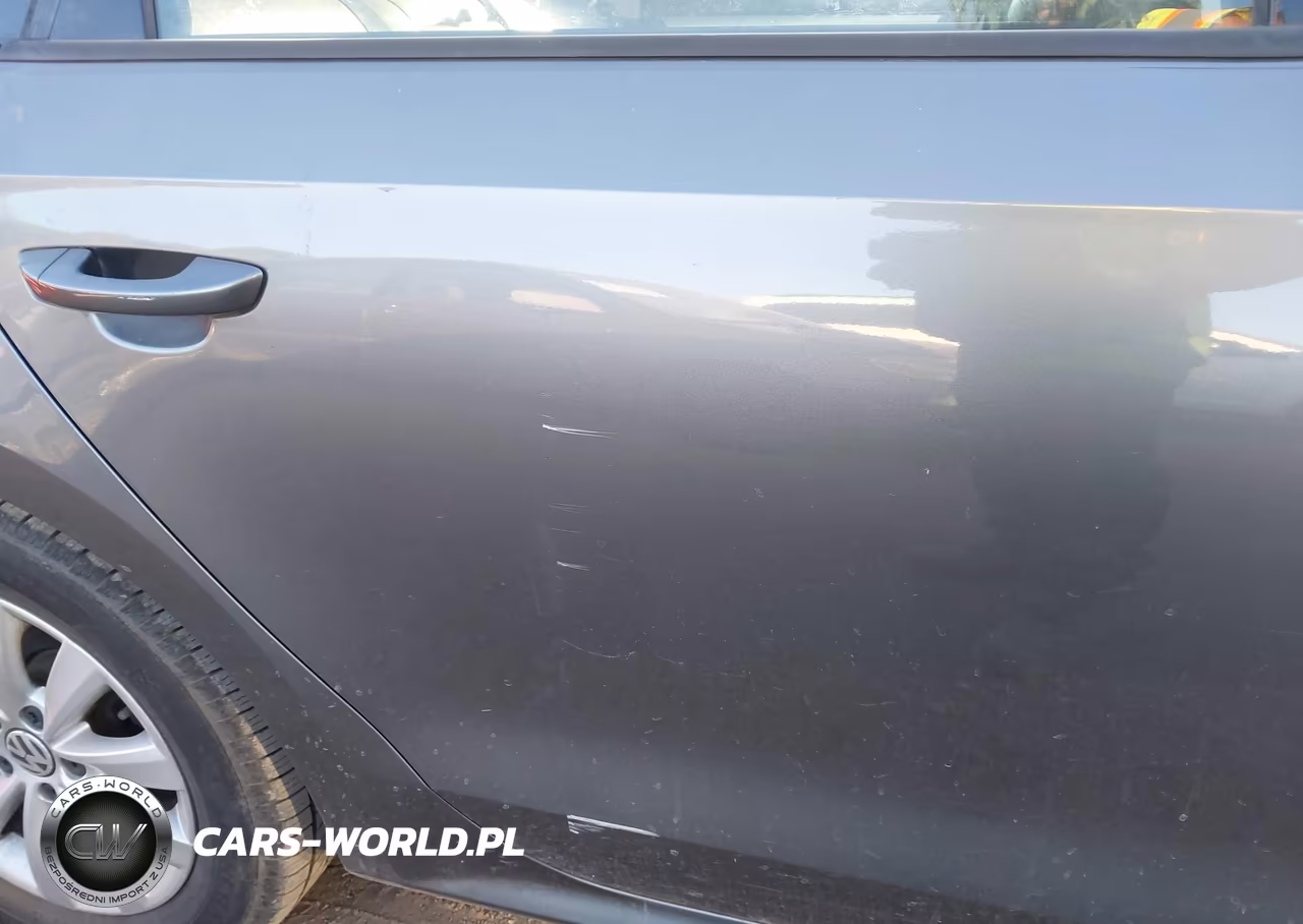 2015 Volkswagen Passat 1.8T Wolfsburg Edition VIN:1VWAS7A35FC003710 - 6